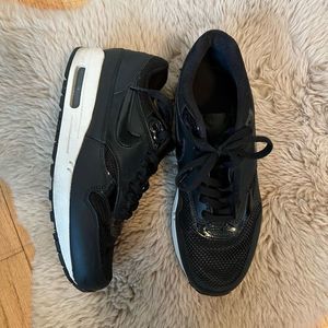Nike Air Max Stealth black sneakers shoes womens 9